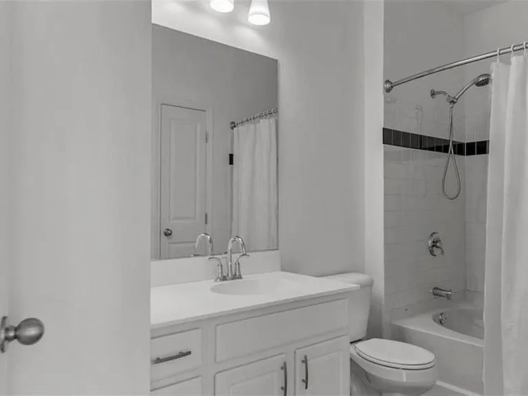 1000 Providence Pl #384 — Photo 9