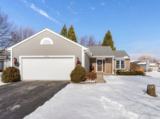 2224 Oak Leaf Ct, Lake Villa, IL