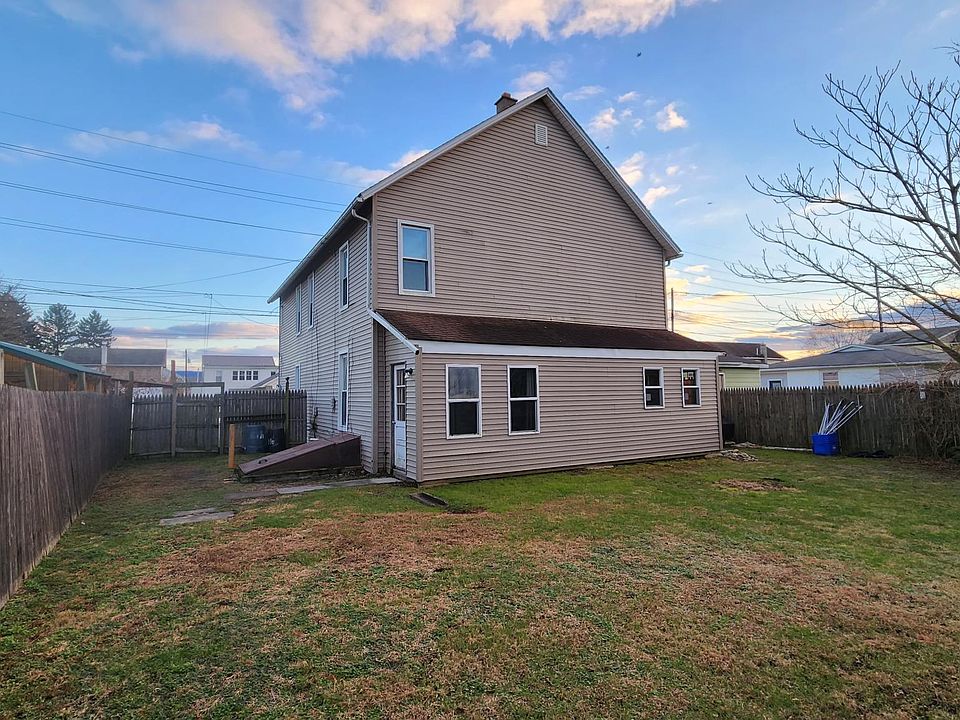 Large shared back yard