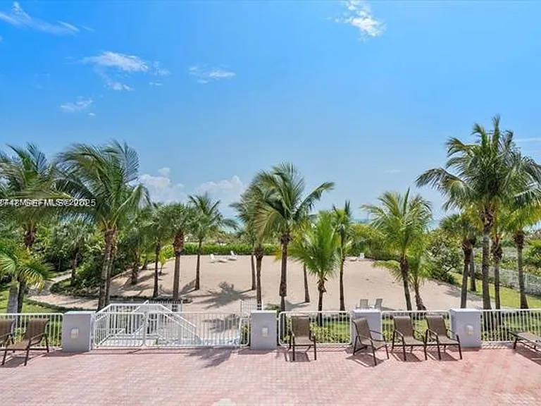 9341 Collins Avenue Cu #1203 — Photo 27