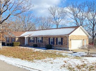 230 Fawn Ridge Ln, Hillsboro, MO 63050