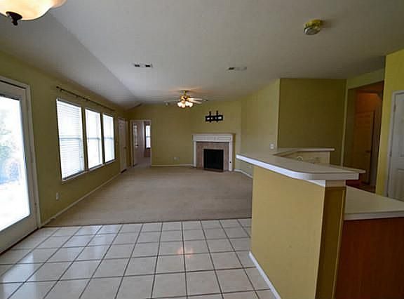 4th image of 4909 Auburn Dr