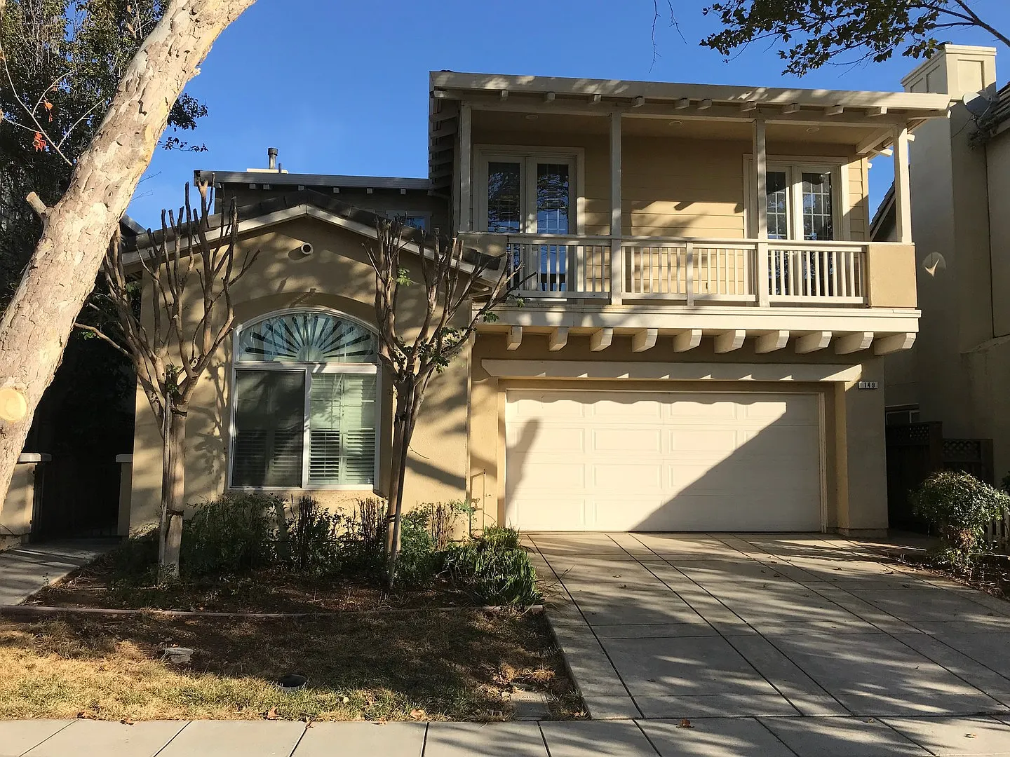 149 E Legacy Dr photo 1