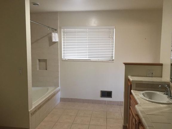 2nd image of 1155 Vasquez Ave