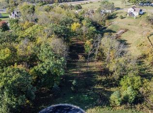 121 Autumnwood Cir, Mount Horeb, WI 53572
