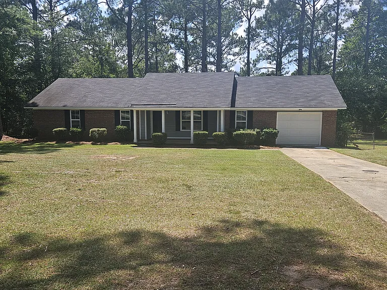 202 Dunaway Dr — Photo 1