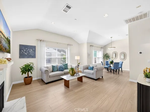 8692 Belmont St APT A, Cypress, CA 90630