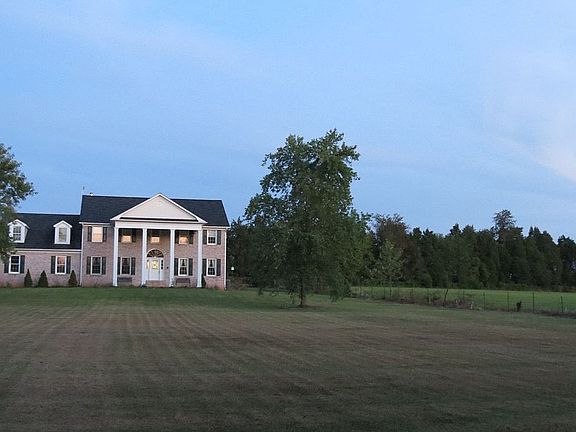 3rd image of 10801 Gallop Ln