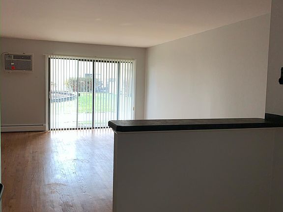 4th image of 700 Bayside Dr Unit 2