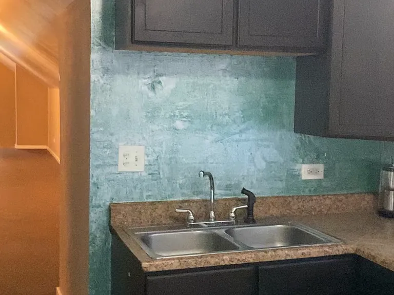 8111 S Muskegon Ave #2NDFL — Photo 10
