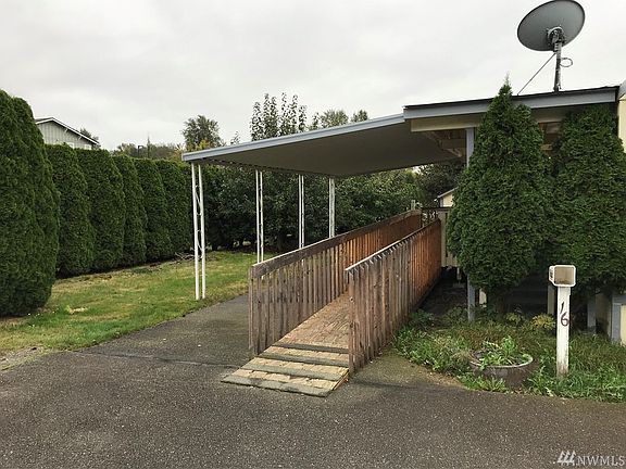 3rd image of 16600 25th Ave NE Unit 16
