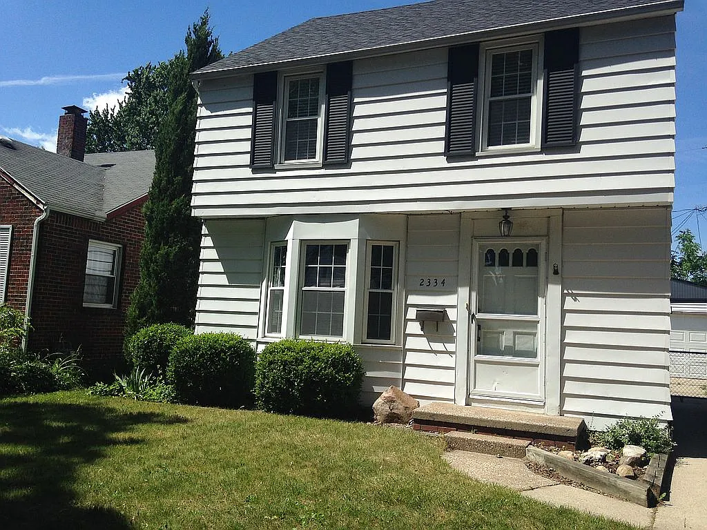 2334 Portsmouth Ave photo 1