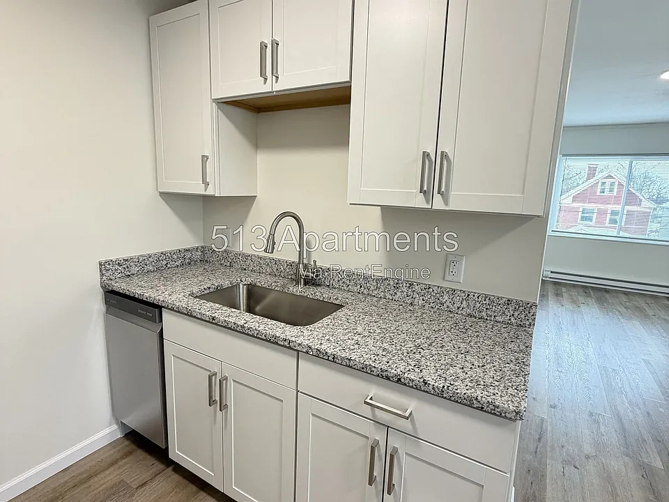 1653 Jonathan Ave #1