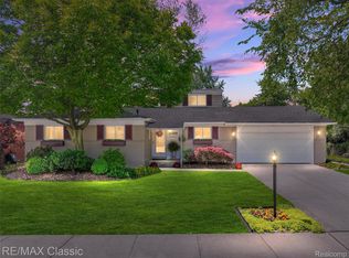 29647 Gaylord Ct, Livonia, MI 48154