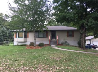 1909 N Jennings Rd, Independence, MO 64058