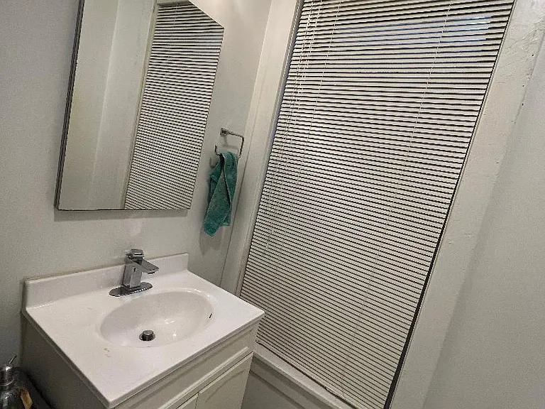 852 W Diversey Pkwy #1R — Photo 12