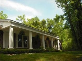 1143 Edinburgh Dr, Starkville, MS 39759