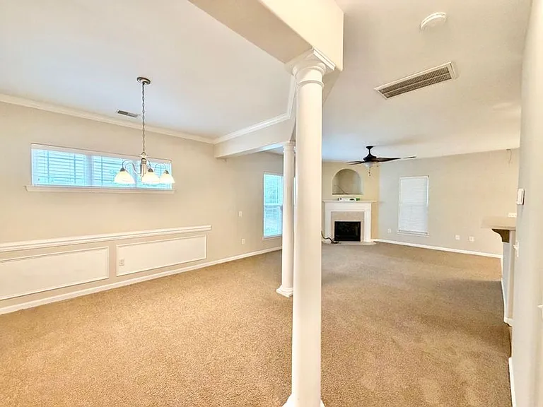 240 Summer Hill Way — Photo 3
