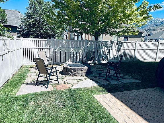 2nd image of 11197 N Park Dr