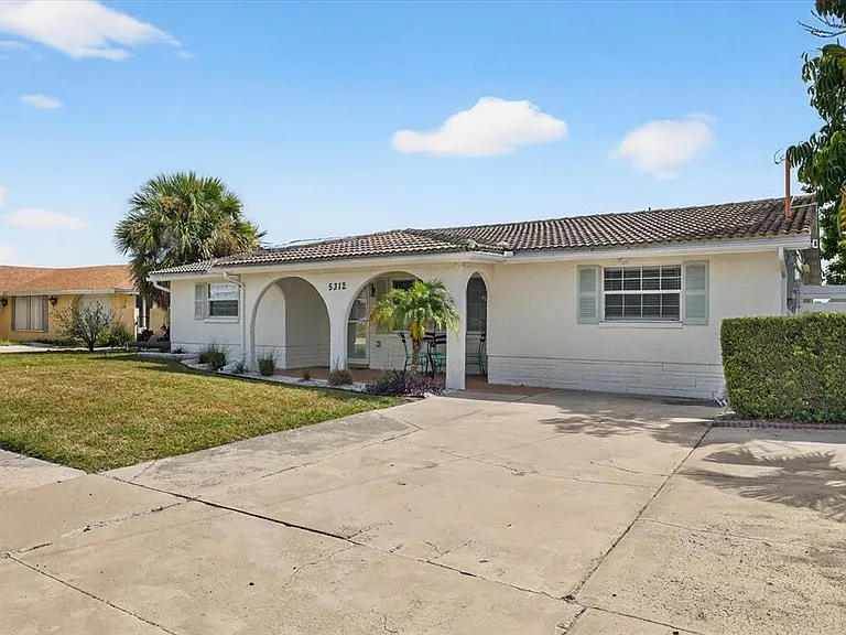 5312 Flora Ave — Photo 2