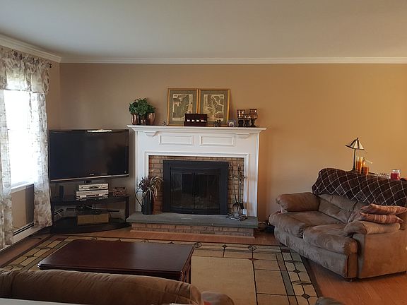 3rd image of 348 Renee Dr