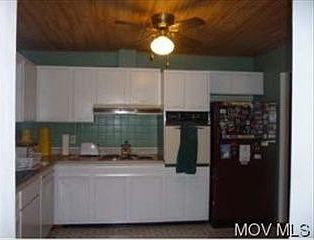 4th image of 810 33rd St