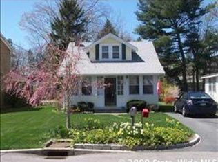 55 Sawyer Ave, Warwick, RI 02818