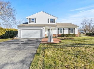 12 Sweet Briar Knl, Henrietta, NY 14467