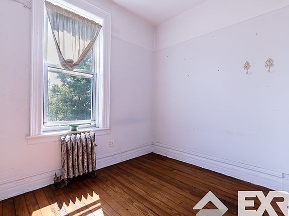 5th image of 701 Franklin Ave #4A