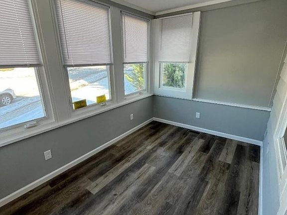 4th image of 243 Claremont Ave