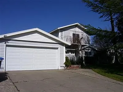 2117 57th Ave photo 1