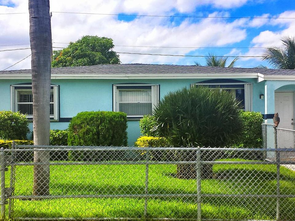 1st image of 270 NW 28th Ave