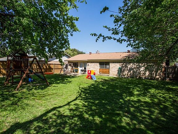 2nd image of 236 Price Dr