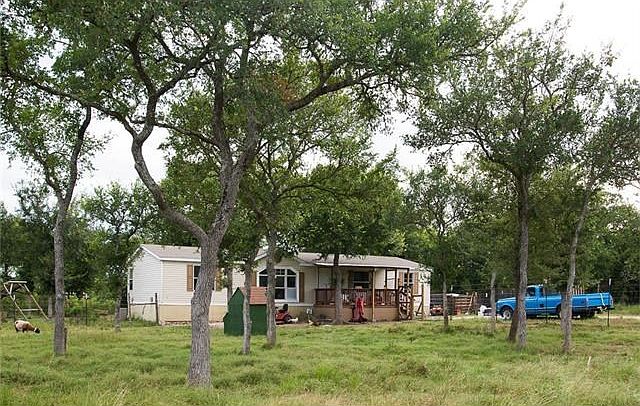 1st image of 212 Legend Oaks Dr
