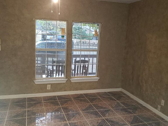 3rd image of 3809 Willing Ave