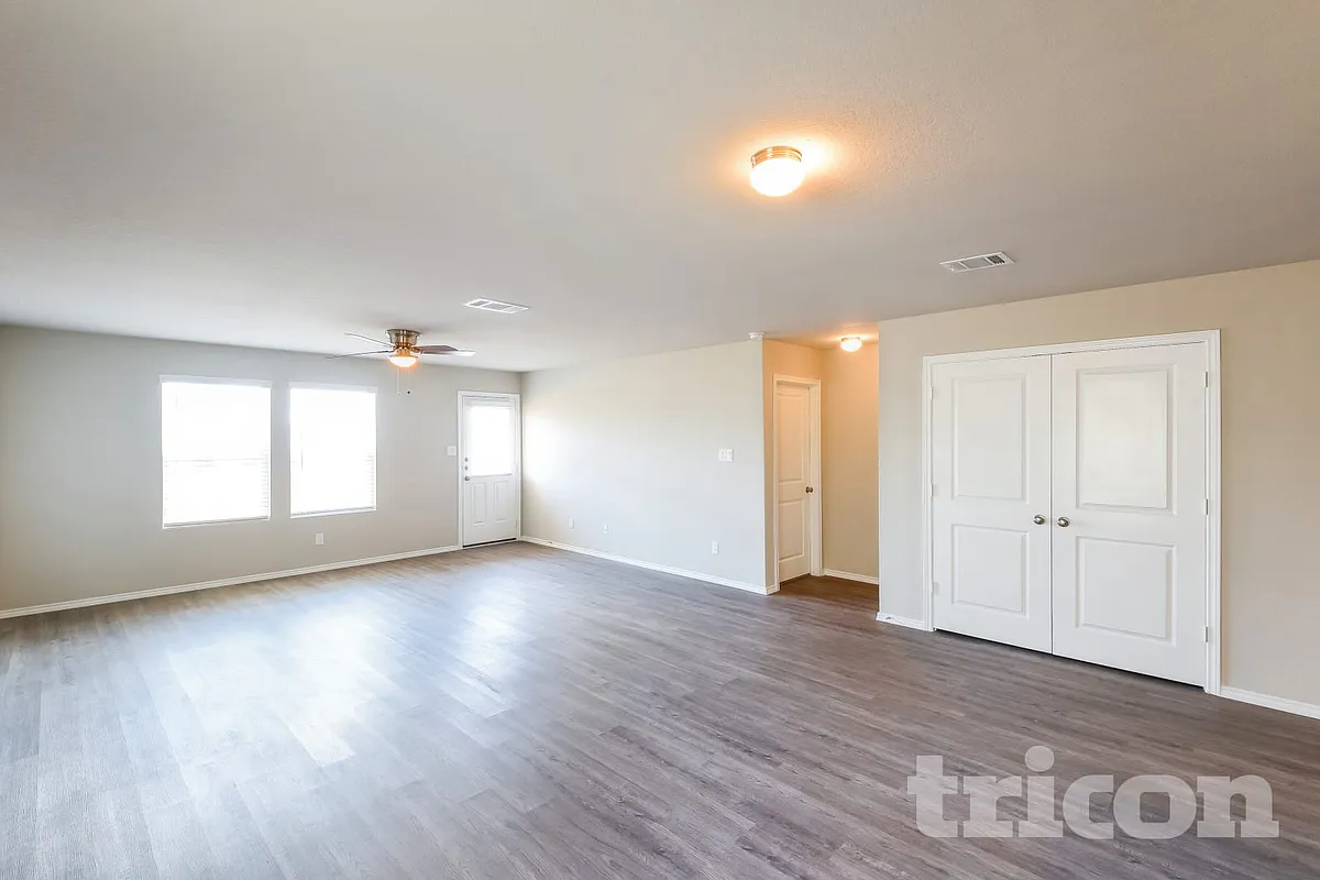 Building Photo - 9706 Marbach Hl