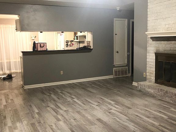 3rd image of 7475 Meadowland Dr