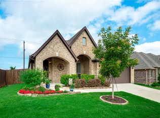 916 Broken Wheel Trl, Oak Point, TX 76227