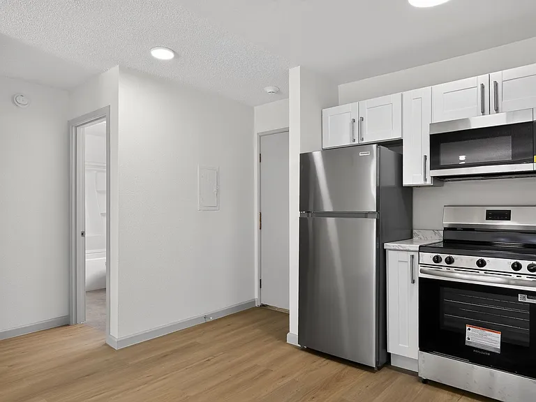 The Clover Apartments — Photo 3