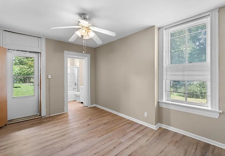 3619 Commonwealth Ave #1F — Photo 4