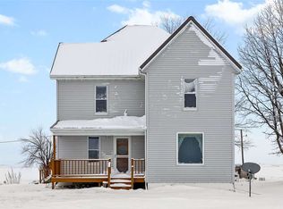 1986 69th St, Van Horne, IA 52346