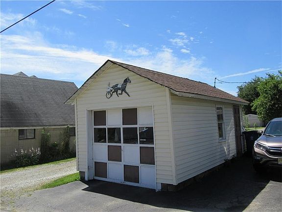 5th image of 424 N 6th St