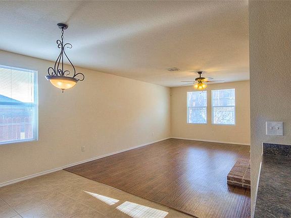 5th image of 13247 Cleburne Dr
