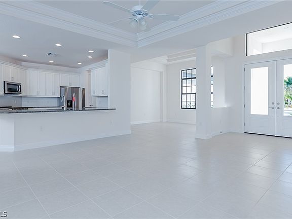 3rd image of 5129 SW 16th Place Cpe