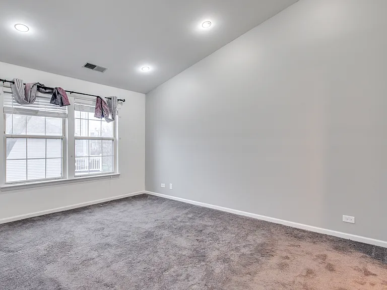 1829 Quaker Hollow Ln #1829 — Photo 8