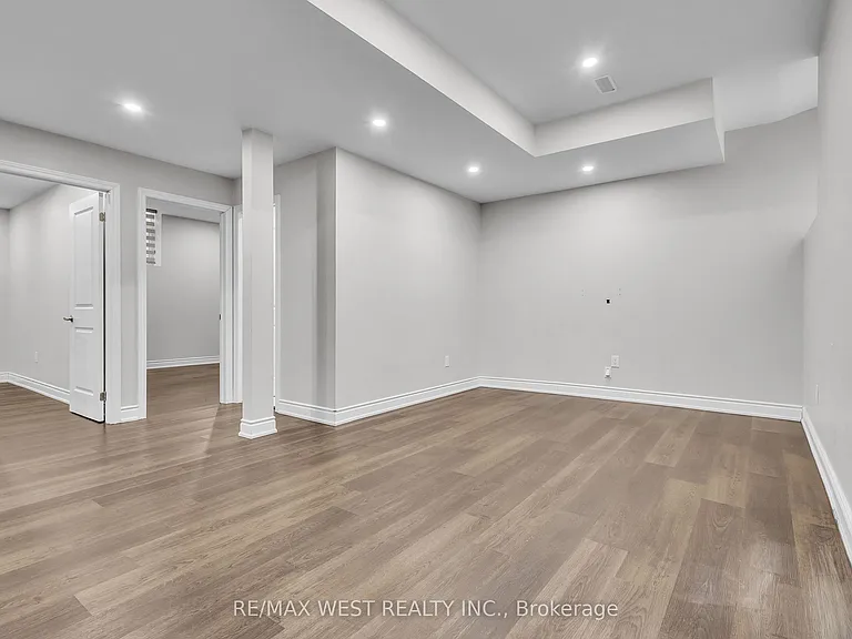 65 Port Royal Ave #LOWER — Photo 5