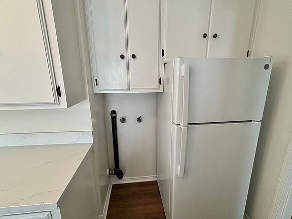 5th image of 8112 Taylor St