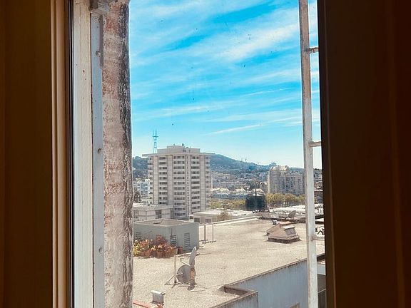 3rd image of 1600-1610 Sutter St #404