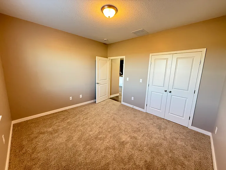 2630 N Liberty Ln #F — Photo 14