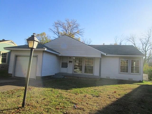 1st image of 1021 SE 5th St